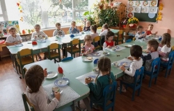 В Москве признали массовое отравление в детских садах. Кто виноват?